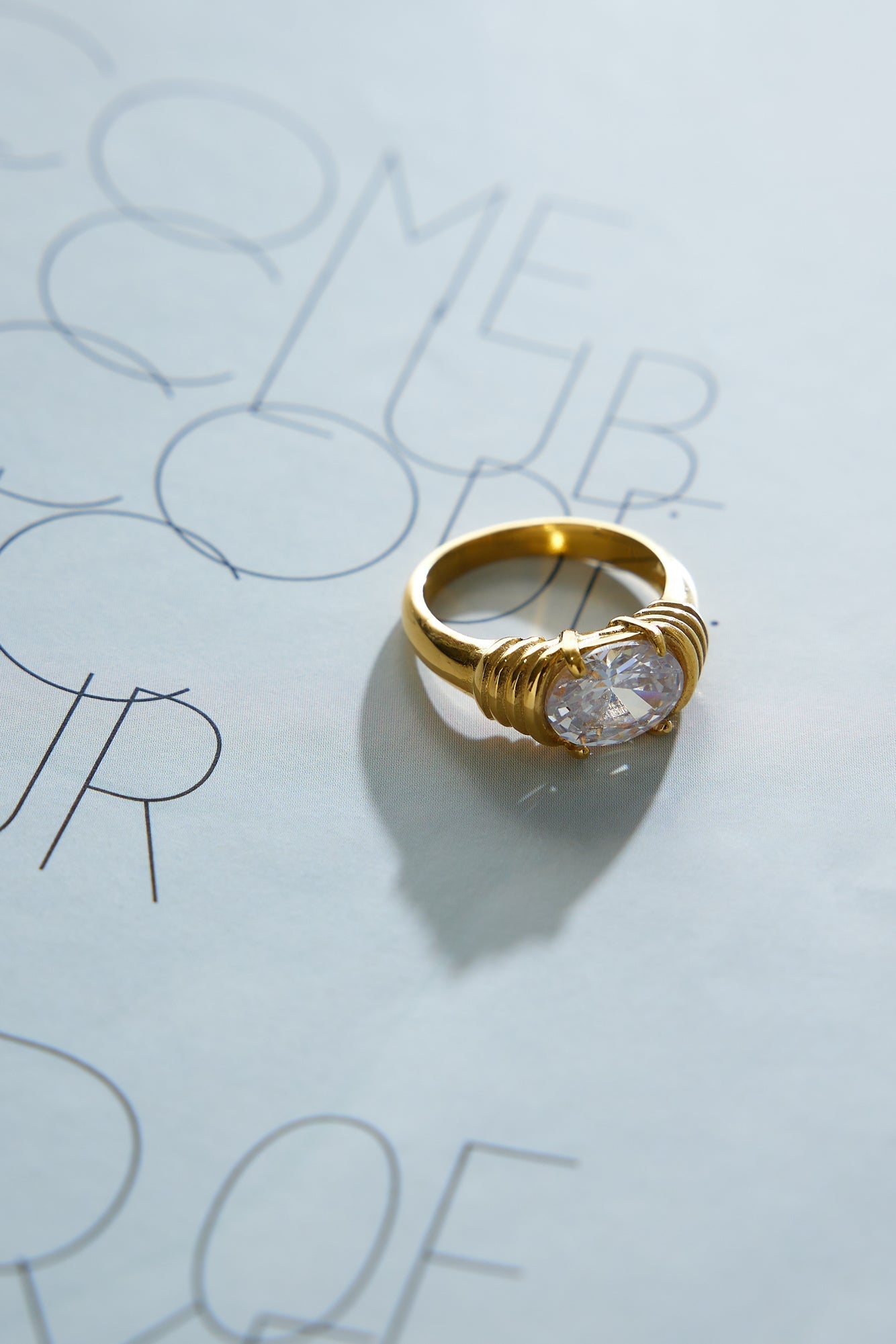 18k gullbelagt The Only Girl-ring i gull